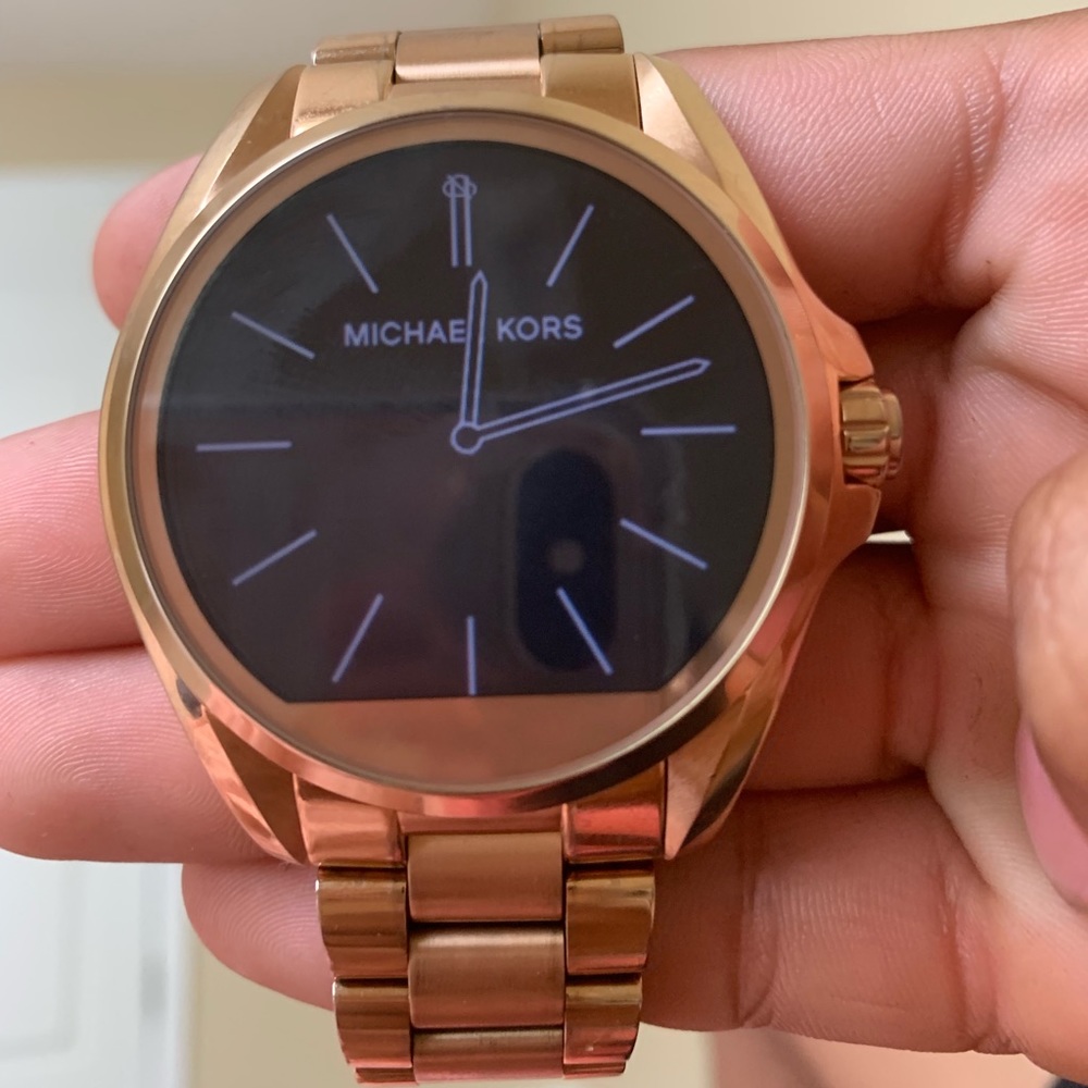 Michael kors smart watch Bluetooth